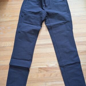 Arc'teryx Women's Straight Leg Pants in Black